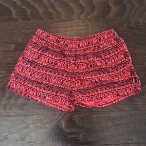 Women’s Patagonia Barely Baggie 2 1/2” shorts